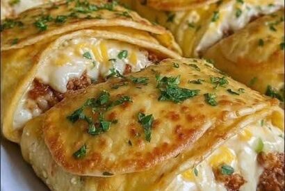 Thumbnail for Loaded Cheeseburger Pastries – Flaky, Cheesy and Irresistibly Delicious