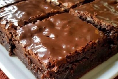 Thumbnail for Lunch Lady Brownies – Rich, Fudgy & Easy Homemade Brownies